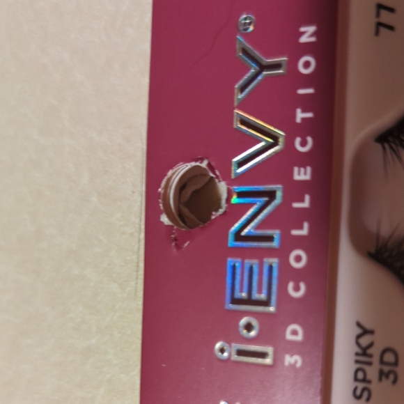 i-ENVY 3D Collection Spiky 3D Eyelashes - Picture 2 of 5